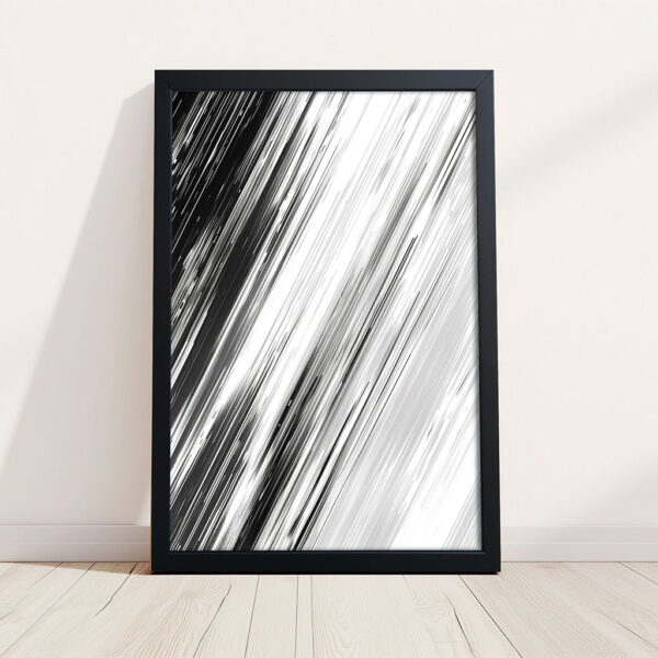 Gestische Malerei Schwarz-Weiß Kunstdruck Bild mit schwarzem Rahmen aus Holz