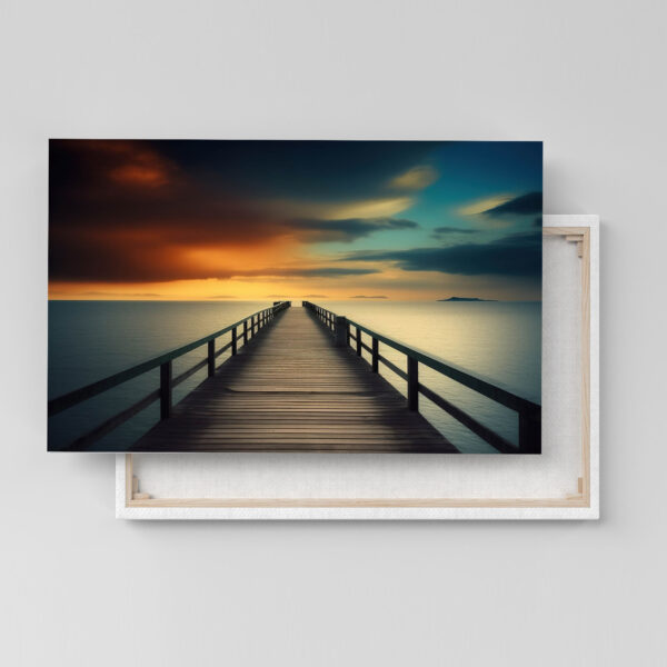 Steg auf Wasser mit Sonnenuntergang als Poster, Leinwandbild oder Bild mit Rahmen